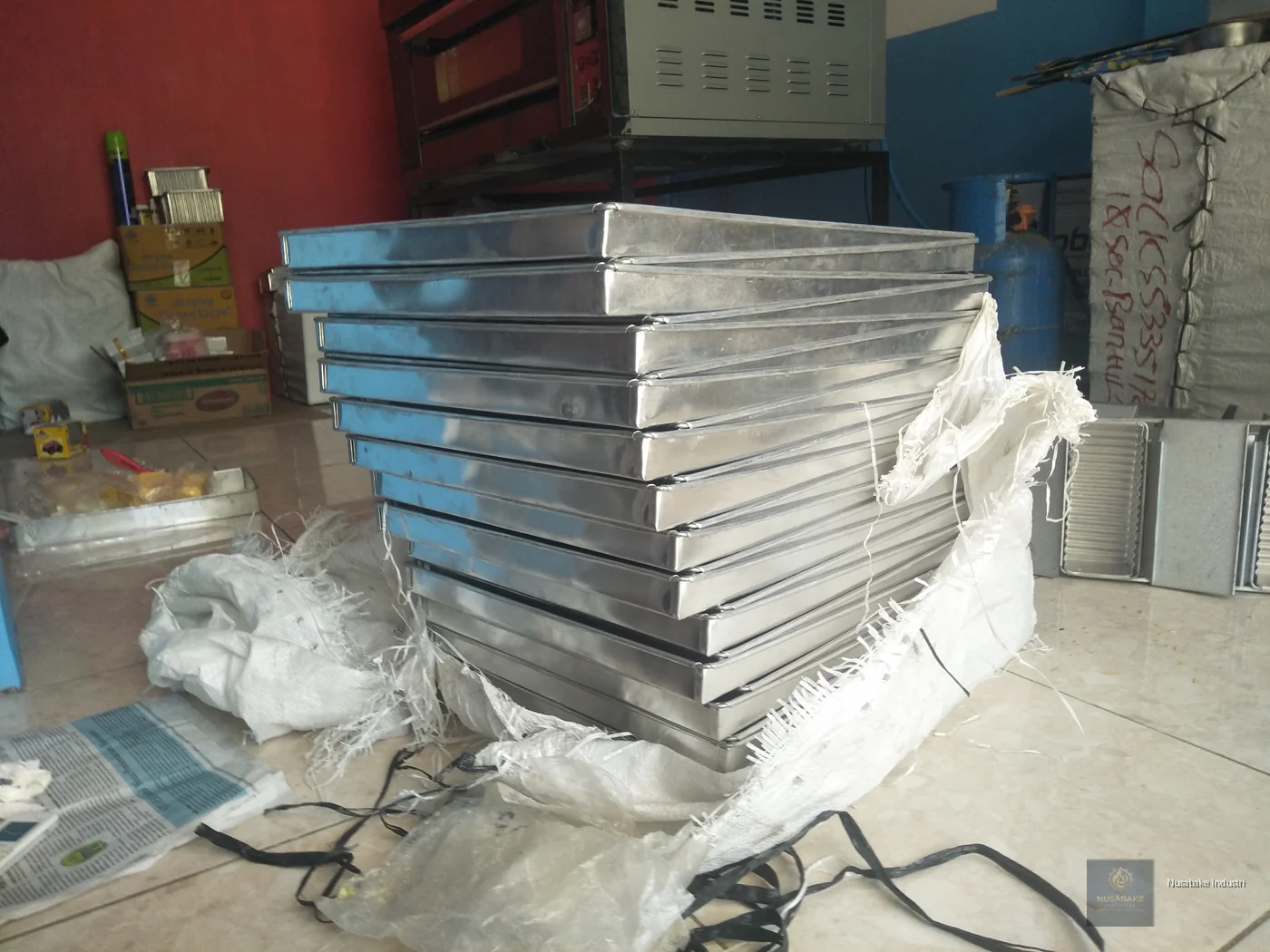Foto Loayang Alumunium Ukuran 40 x 60 x 3cm - 