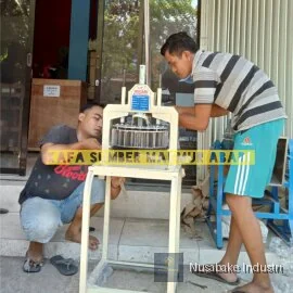 Foto Pembagi Adonan Roti Manual 36 Potong - 